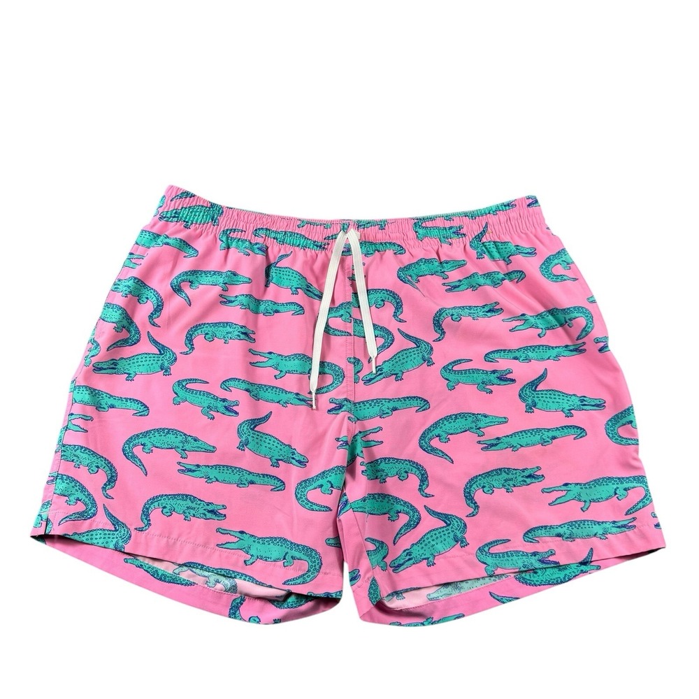Chubbies Pink Alligator AOP Performance Lined Swimtrunk Size 2XL 5.5" Inseam